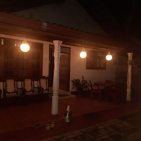 Triple One Villa Ahangama Luaran gambar