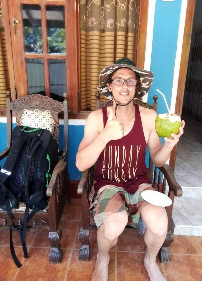 Triple One Villa Ahangama Luaran gambar