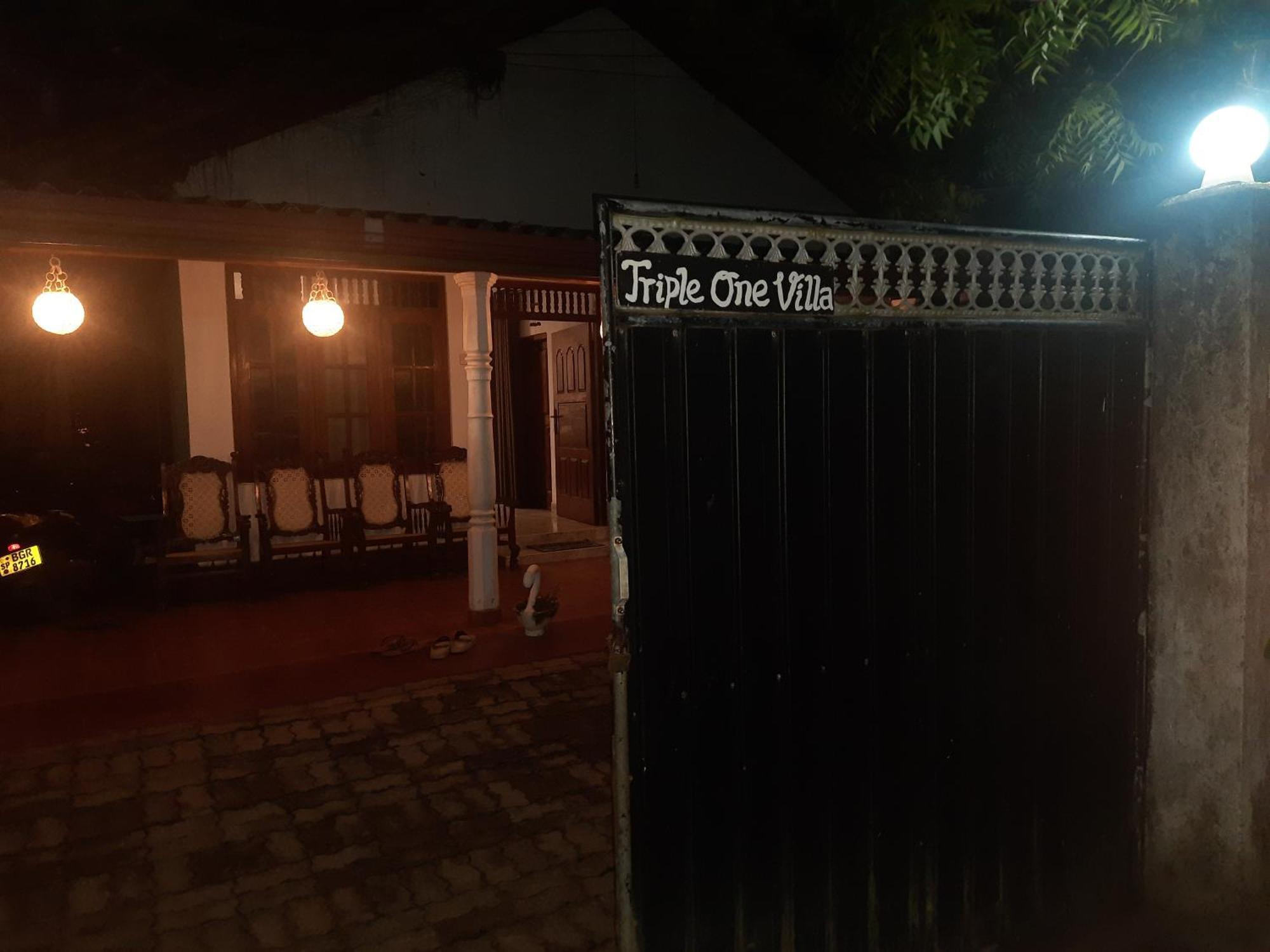 Triple One Villa Ahangama Luaran gambar